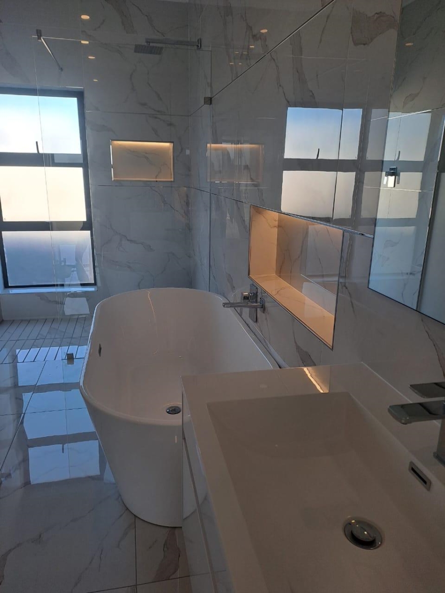 4 Bedroom Property for Sale in Sandown Western Cape